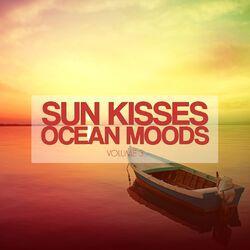 Слушать альбом - Sun Kisses Ocean Moods, Vol. 3 (Ibiza Sunset Tunes)