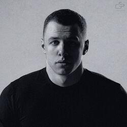 Слушать альбом - I AM