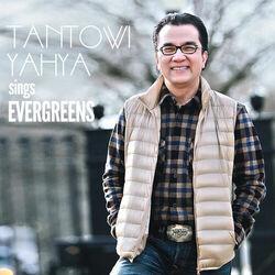 Слушать альбом - Sings Evergreens