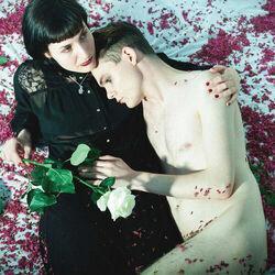 Слушать альбом - Tomb for Two